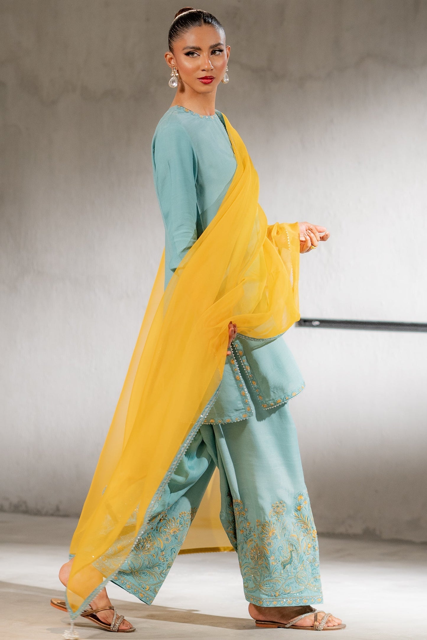 Ego | Diva Premium | ESSENCE 3 PIECE L Ferozi Raw Silk
