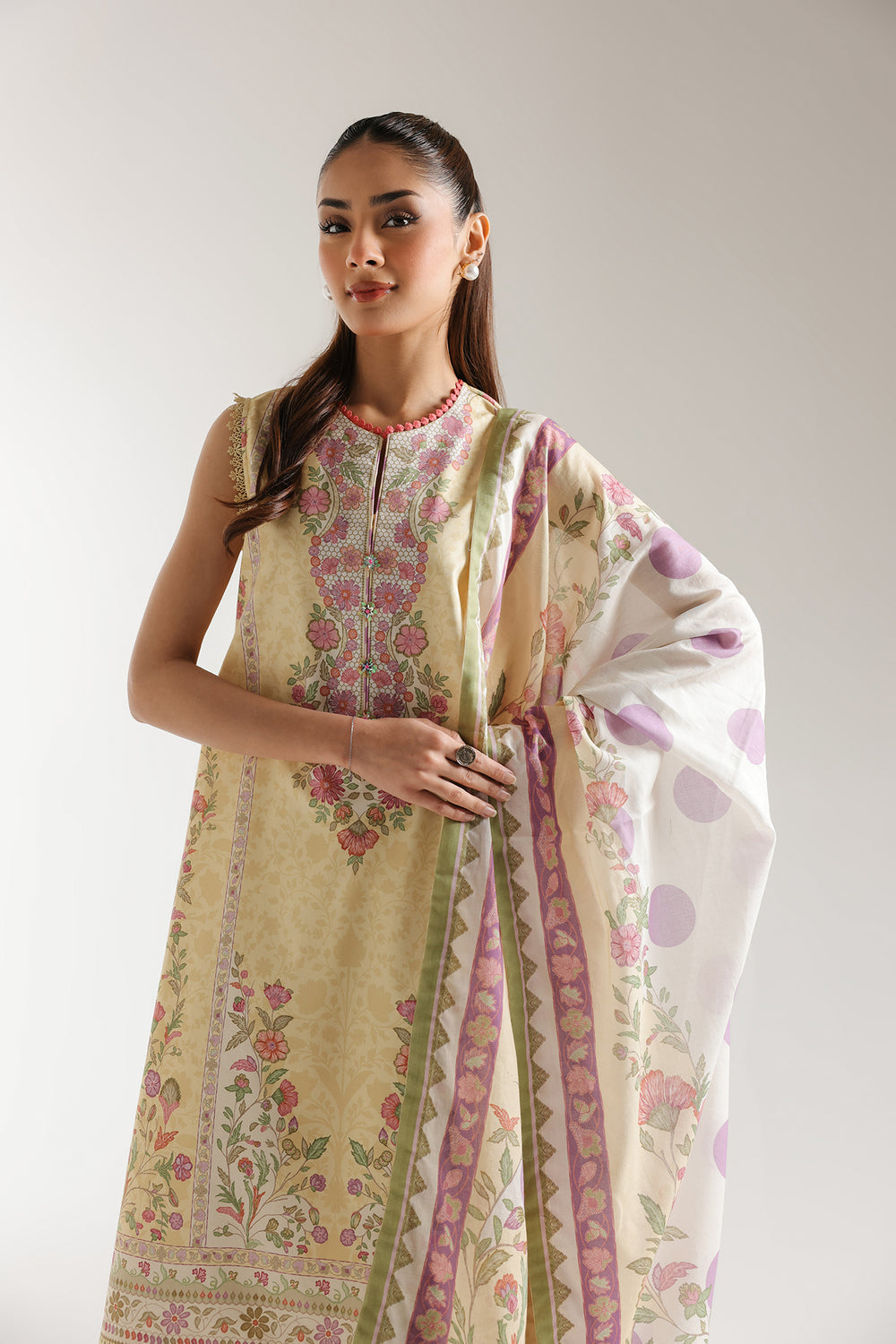 Ethnic | Spring Summer 25 | ES-10 M Pale Yellow Lawn