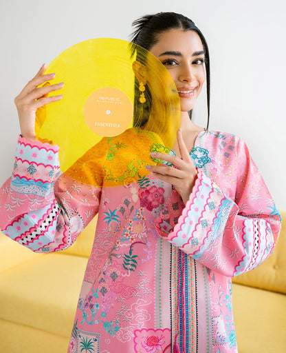 Republic Womenswear | Essentials 25 | ES-204 - Pakistani Designer Dress - by Republic Womenswear - Type : Ladies Clothes - 100% Original at Saira Sultan