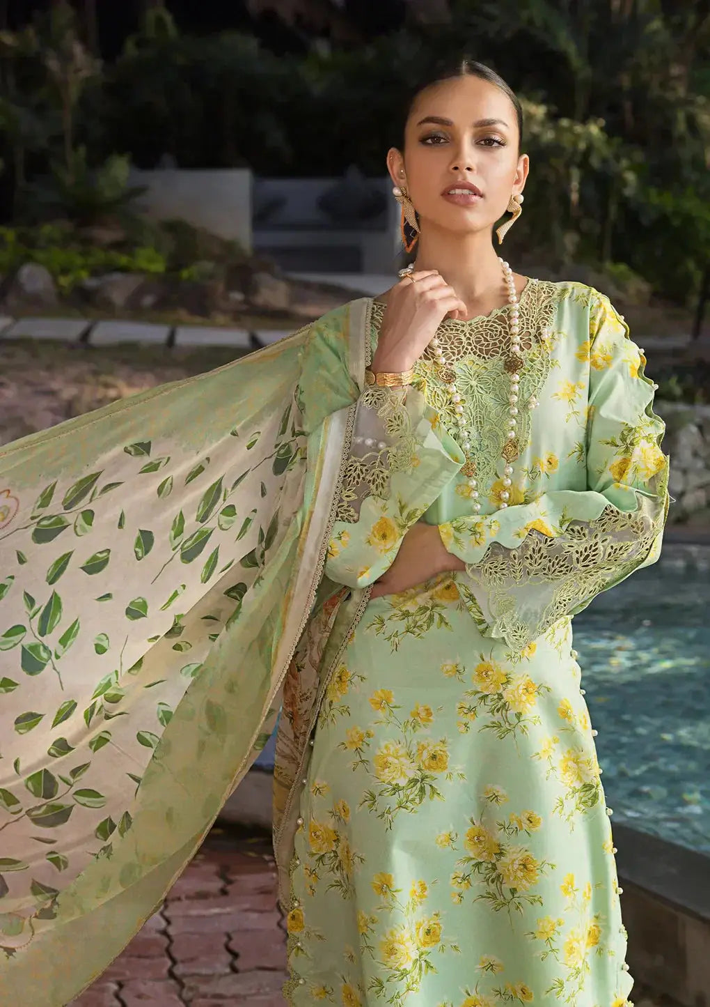 Elaf Premium | Signature Embroidered Lawn 24 | ESL-06B MAJESTIC NOVA - Pakistani Designer Dress - by Elaf Premium | Type: Luxury - 100% Original at Saira Sultan