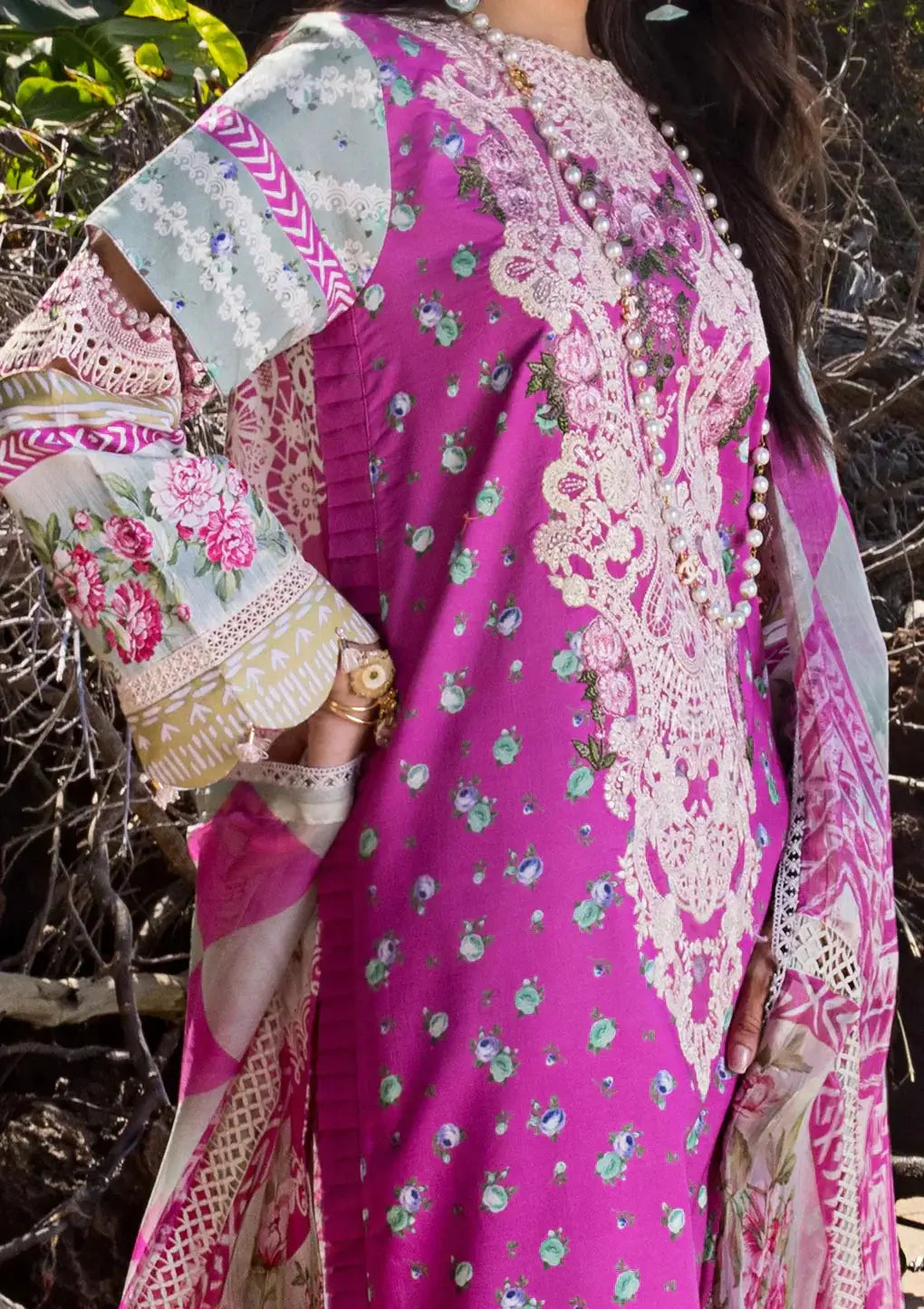 Elaf Premium | Signature Embroidered Lawn 24 | ESL-04B ENCHANTMENT - Pakistani Designer Dress - by Elaf Premium | Type: Luxury - 100% Original at Saira Sultan