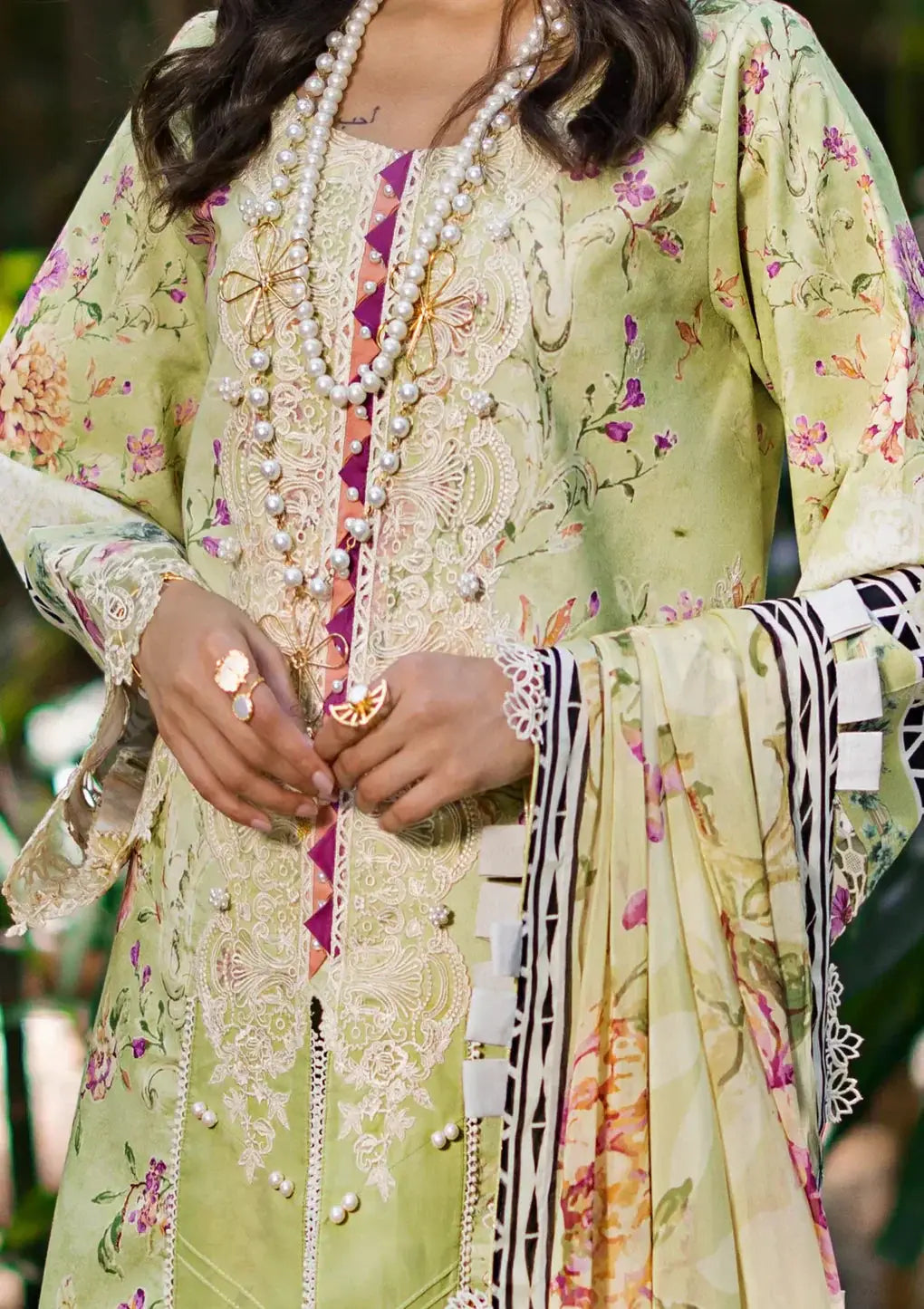 Elaf Premium | Signature Embroidered Lawn 24 | ESL-03B CLARISSE - Pakistani Designer Dress - by Elaf Premium | Type: Luxury - 100% Original at Saira Sultan