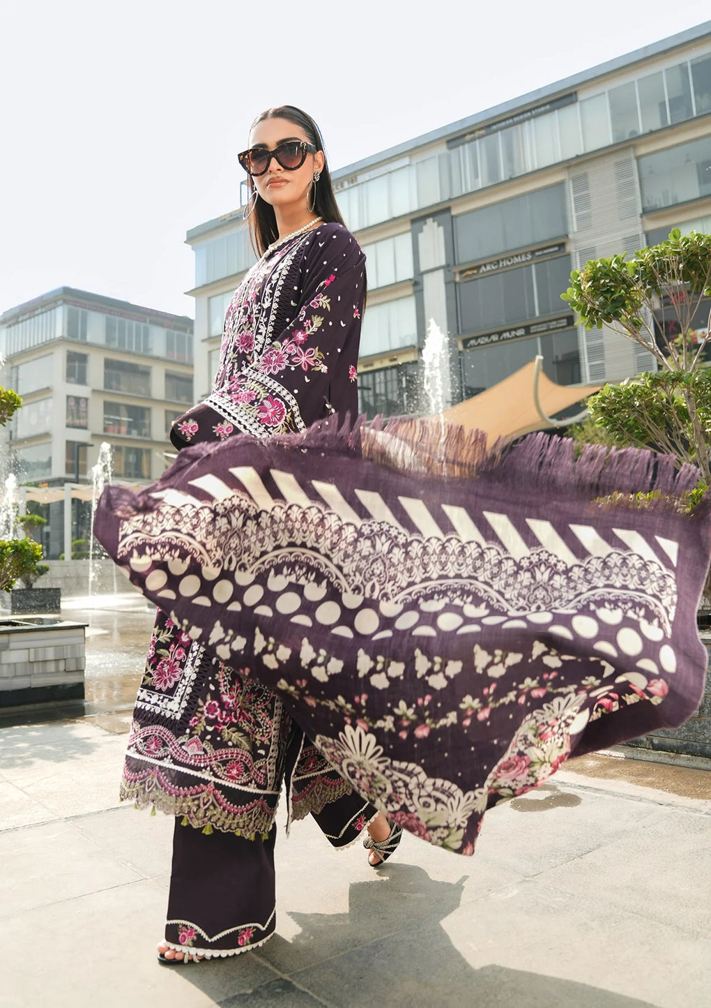 Elaf Premium | Winter Pashmina Shawl Collection | EPW-8A Warm Embrace - Pakistani Designer Dress - by Elaf Premium | Type: Ladies Clothes - 100% Original at Saira Sultan