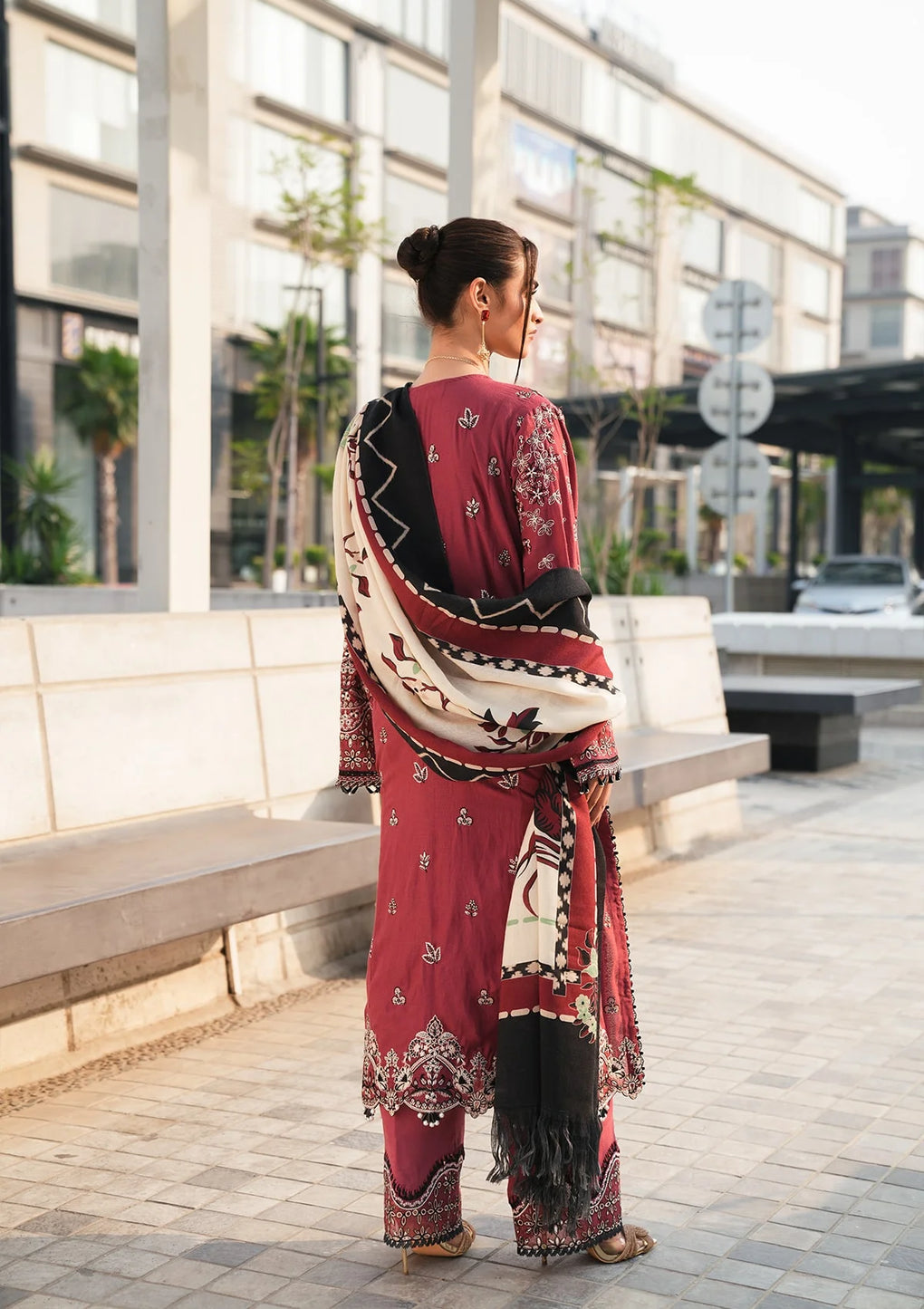Elaf Premium | Winter Pashmina Shawl Collection | EPW-5A Sweetest Kiss - Pakistani Designer Dress - by Elaf Premium | Type: Ladies Clothes - 100% Original at Saira Sultan