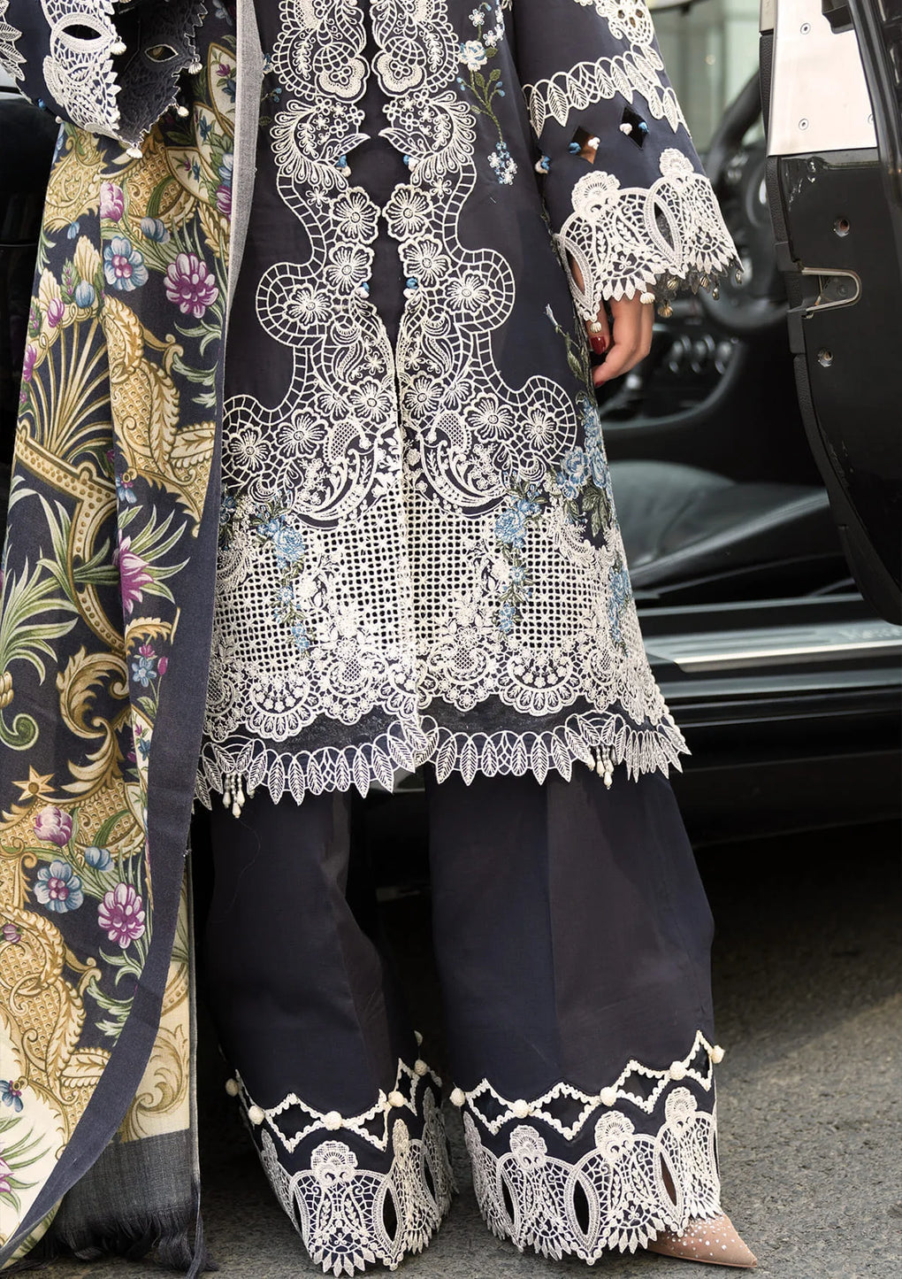 Elaf Premium | Winter Pashmina Shawl Collection | EPW-3B Dreamy Embrace - Pakistani Designer Dress - by Elaf Premium | Type: Ladies Clothes - 100% Original at Saira Sultan