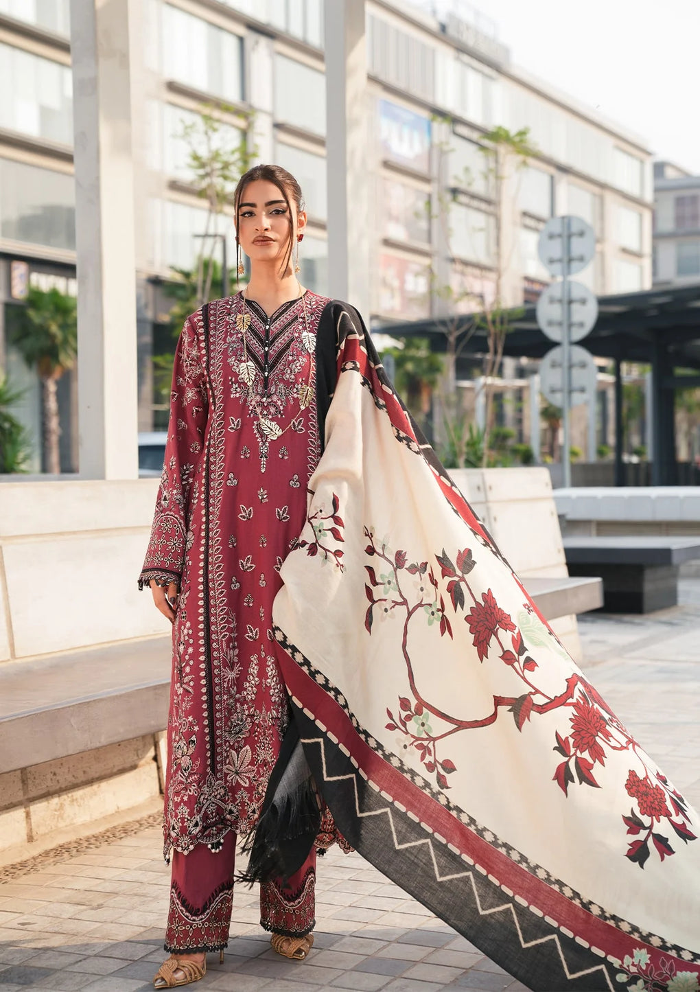 Elaf Premium | Winter Pashmina Shawl Collection | EPW-5A Sweetest Kiss - Pakistani Designer Dress - by Elaf Premium | Type: Ladies Clothes - 100% Original at Saira Sultan