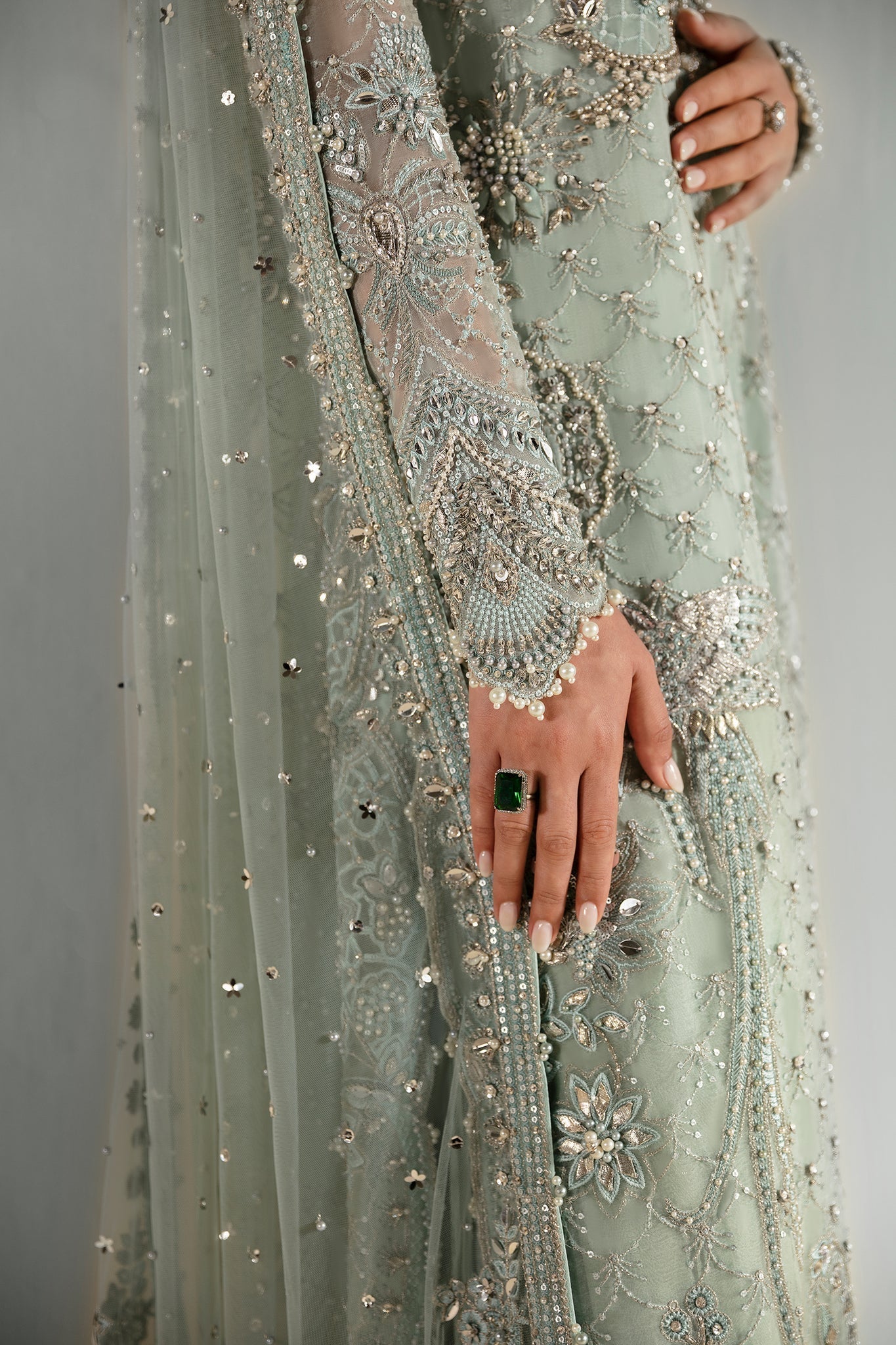 Elan | Pret Crepusule | RŠVE DE GIVRE (EP-21301) M Ice Blue Organza and Net