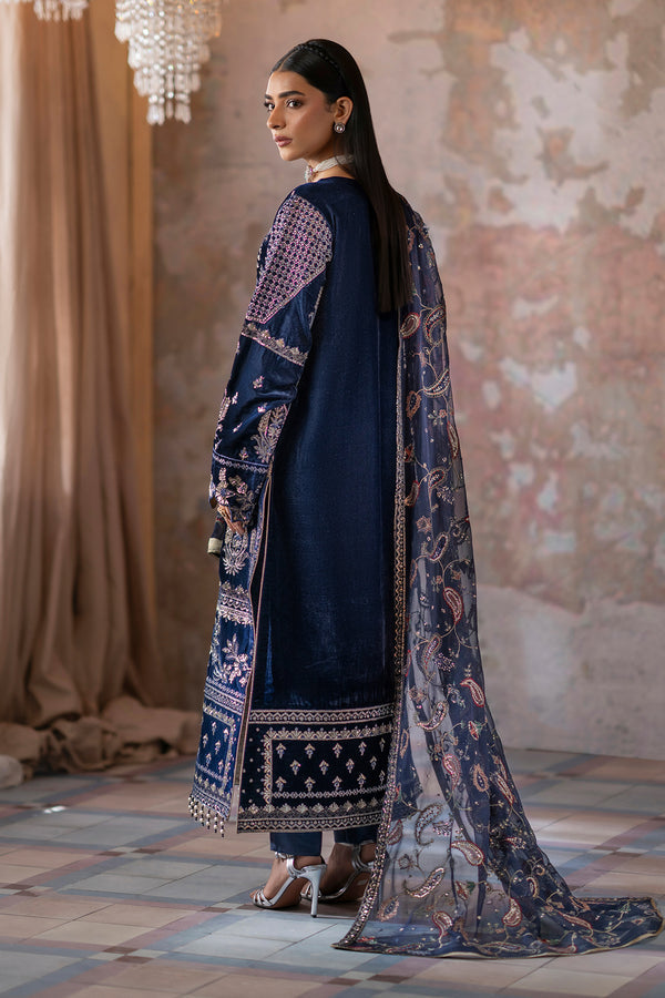 Emaan Adeel | Saanjh Velvet Collection 24 | Roshni S Navy Velvet