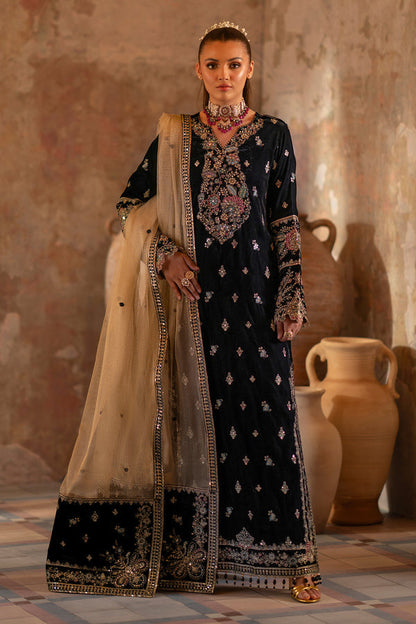 Emaan Adeel | Saanjh Velvet Collection 24 | Ishaan XS Velvet Black