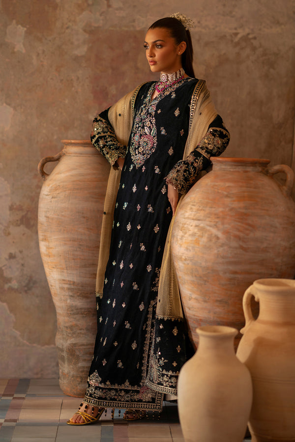 Emaan Adeel | Saanjh Velvet Collection 24 | Ishaan XL Velvet Black