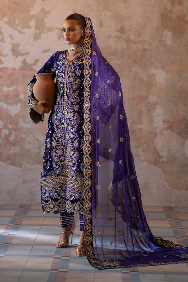 Emaan Adeel | Saanjh Velvet Collection 24 | Aroosh XL Blue Velvet