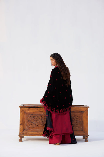 Saira Rizwan | Winter Khaddar 25 | NAZNEEN-SRW25-04 by Saira Rizwan - Designer Dress  - Type : Ladies Clothes - Available at Saira Sultan - 100% Original 