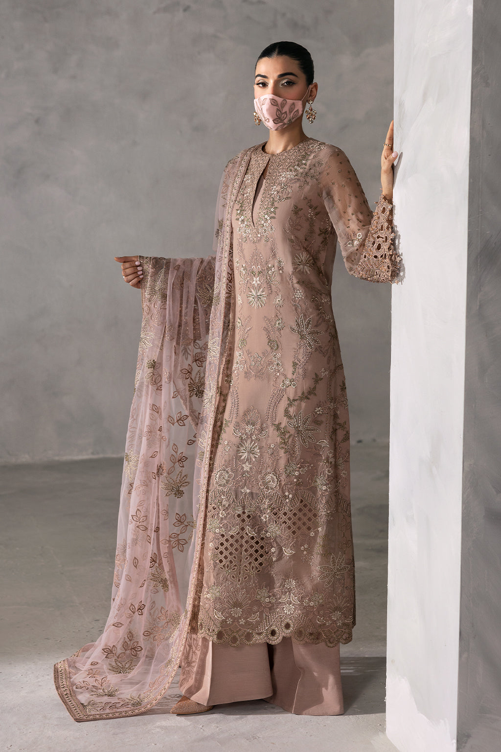 Flossie | Laconic Formals | FE - 910 XS Oyster Pink Chiffon