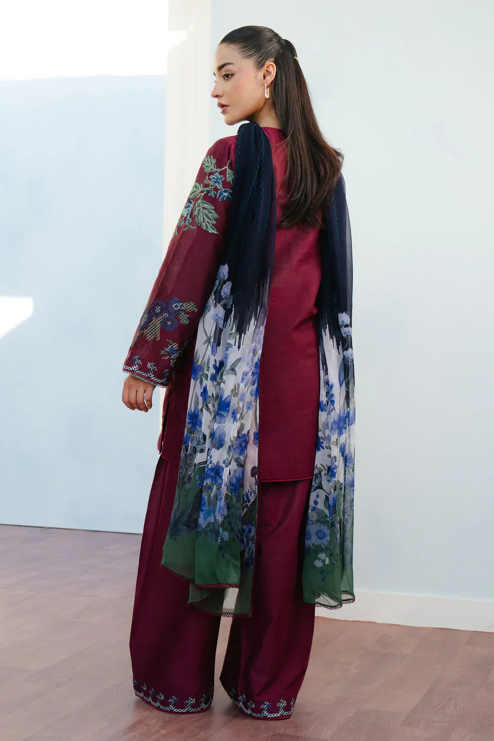 Zara Shahjahan | Coco Lawn 25 | FREYA-4B S Burgundy Lawn
