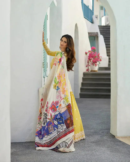 Faiza Saqlain | Liliana Luxury Lawn 24 | Talin - Pakistani Designer Dress - by Faiza Saqlain | Type: Luxury - 100% Original at Saira Sultan