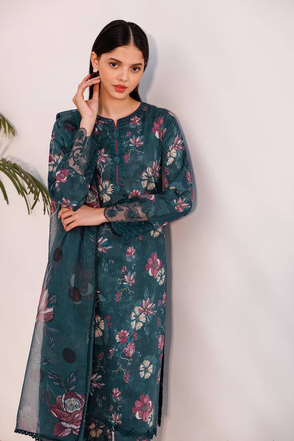 Farasha | Printed Essentials | FLORAL HAZE - Pakistani Designer Dress - by Farasha | Type: Luxury - 100% Original at Saira Sultan