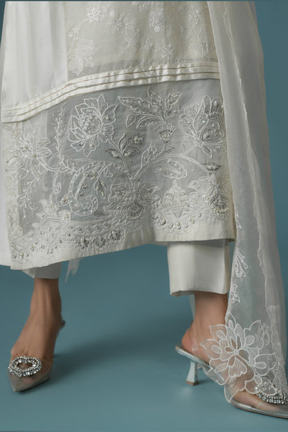 Ammara Khan | Flo 25 | Chandni Rani Long Kurta Set (D-11) L Cream Karandi Organza
