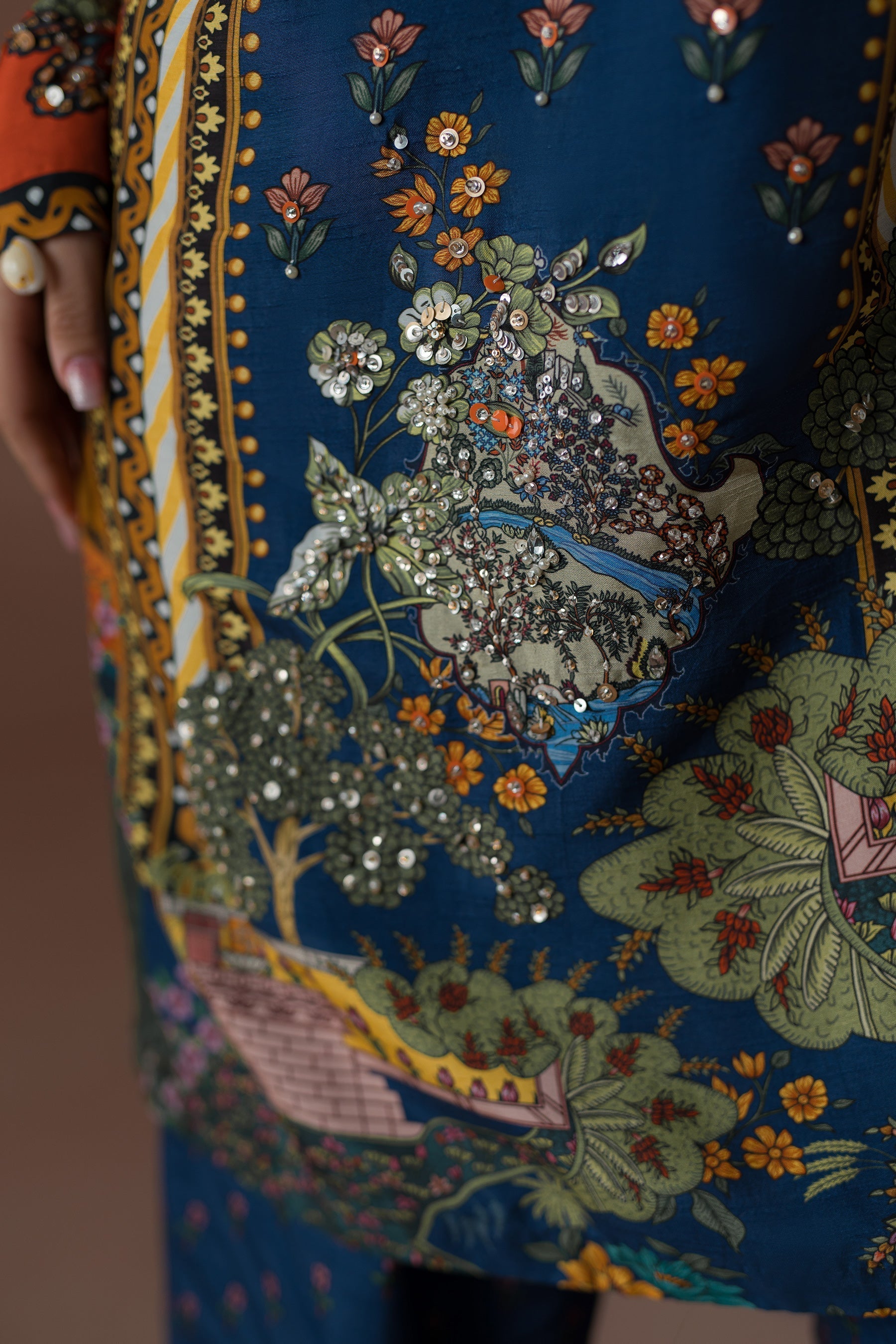 Ammara Khan | Flo 25 | Modern Mughal Multi Co-ord Set (D-01) M Navy Raw Silk