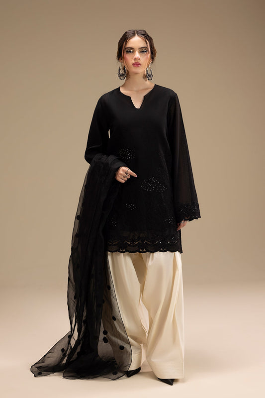 Erum Khan | Lillia Summer Edit | Night Petal XS Black Karandi