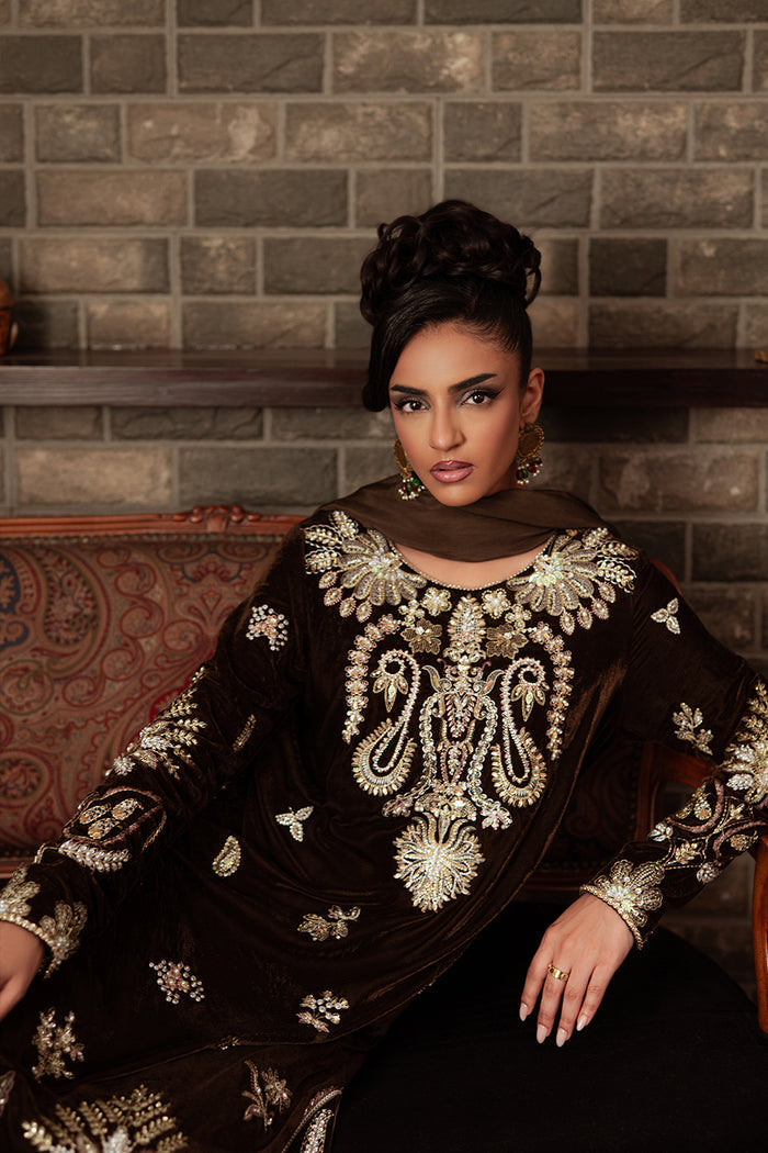 Saira Rizwan | Velvet Pret 25 | GURR-SRVP25-09 by Saira Rizwan - Designer Dress - Type : Ladies Clothes - Available at Saira Sultan - 100% Original 