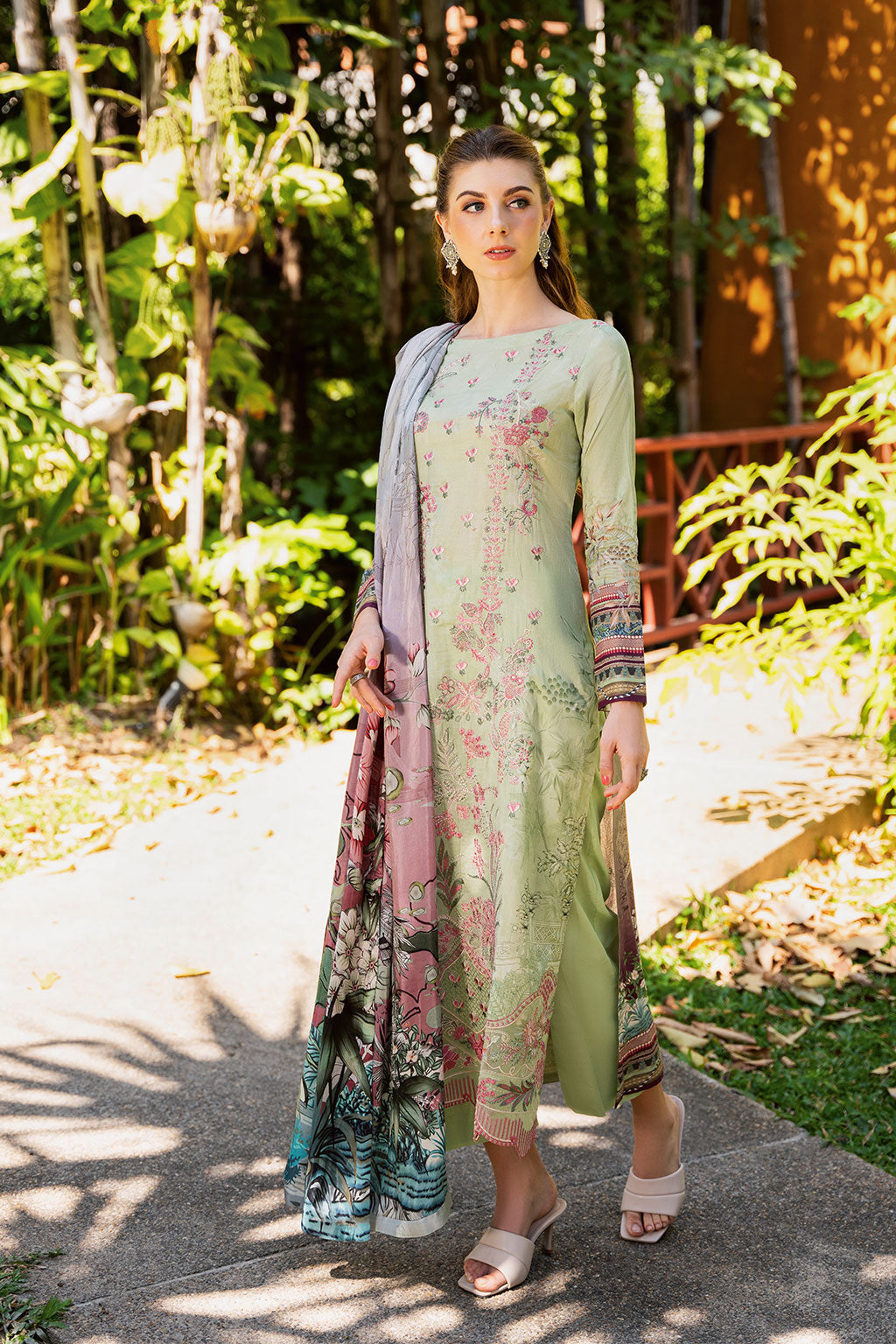 Ramsha | Ghazal Luxury Lawn | G-304 L Mint Gray Lawn