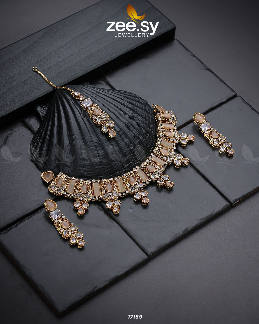 Gemstone Enchantment Necklace Champagne