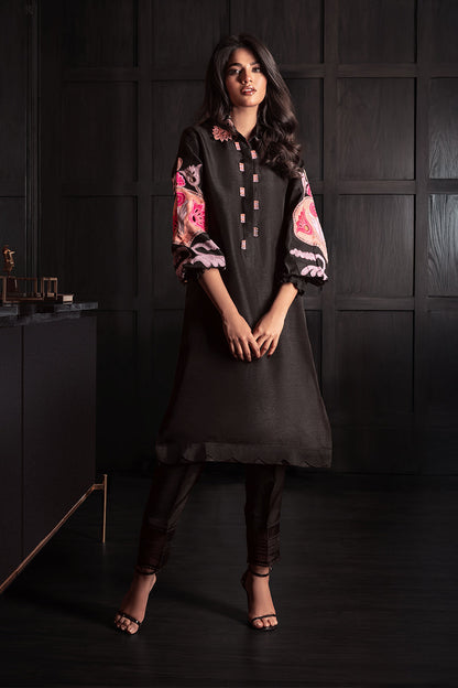 Wardha Saleem | Zimal Silk Edit | Miska - Pakistani Designer Dress - by Wardha Saleem - Type : Ladies Clothes - 100% Original at Saira Sultan
