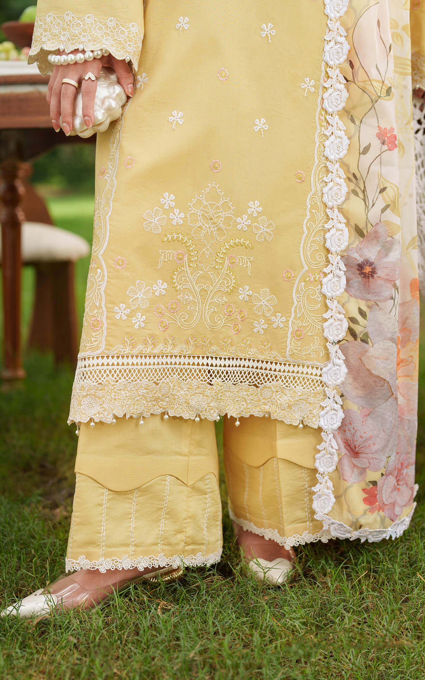 Asifa and Nabeel | Eden Cambric 25 | Golden Dust ECU25-10 - Pakistani Designer Dress - by Asifa and Nabeel - Type : Ladies Clothes - 100% Original at Saira Sultan