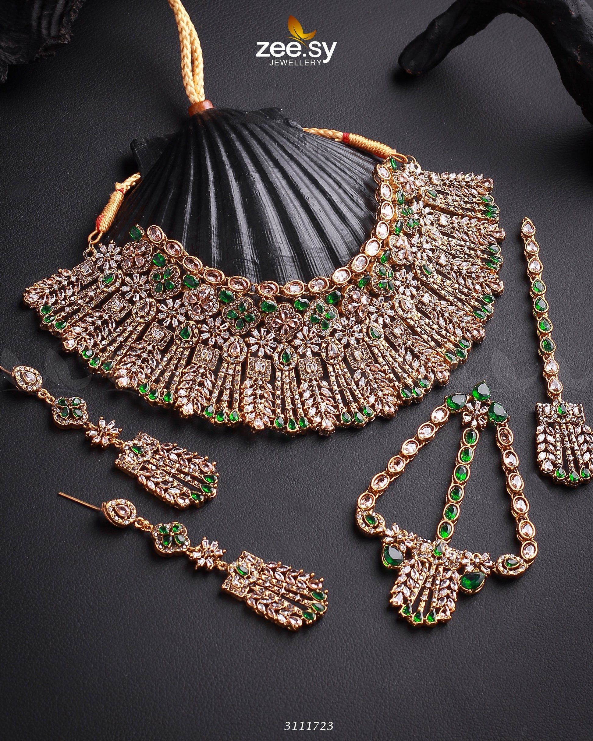Momina Bridal Sets Golden Green