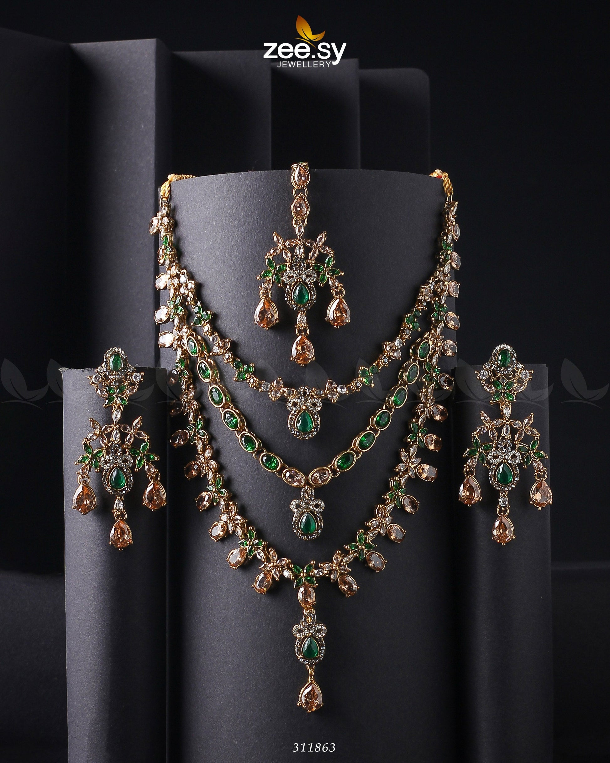 Sonya's Necklace Set Golden Champagne & Green