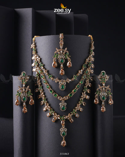 Sonya's Necklace Set Golden Champagne & Green