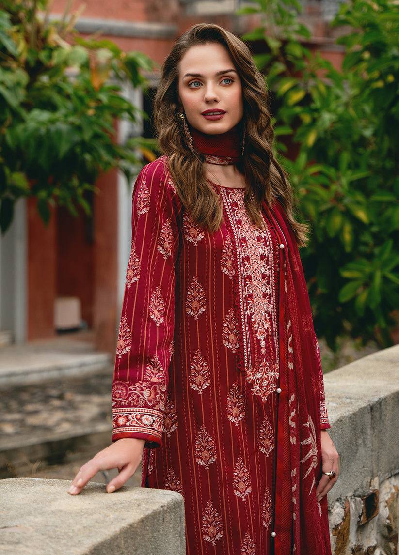 Gulaal | The Enchanted Garden | Vezelay - Pakistani Designer Dress - by Gulaal | Type: Luxury - 100% Original at Saira Sultan