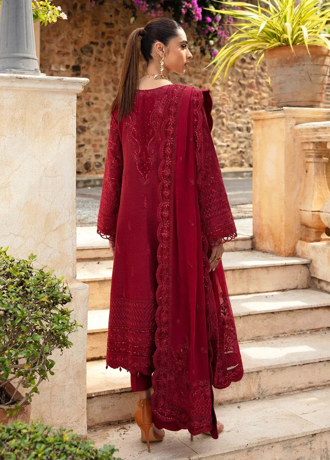 Gulaal | Luxury Lawn 24 | AMELIE (GL-LL-24V1-07) - Pakistani Designer Dress - by Gulaal | Type: Luxury - 100% Original at Saira Sultan