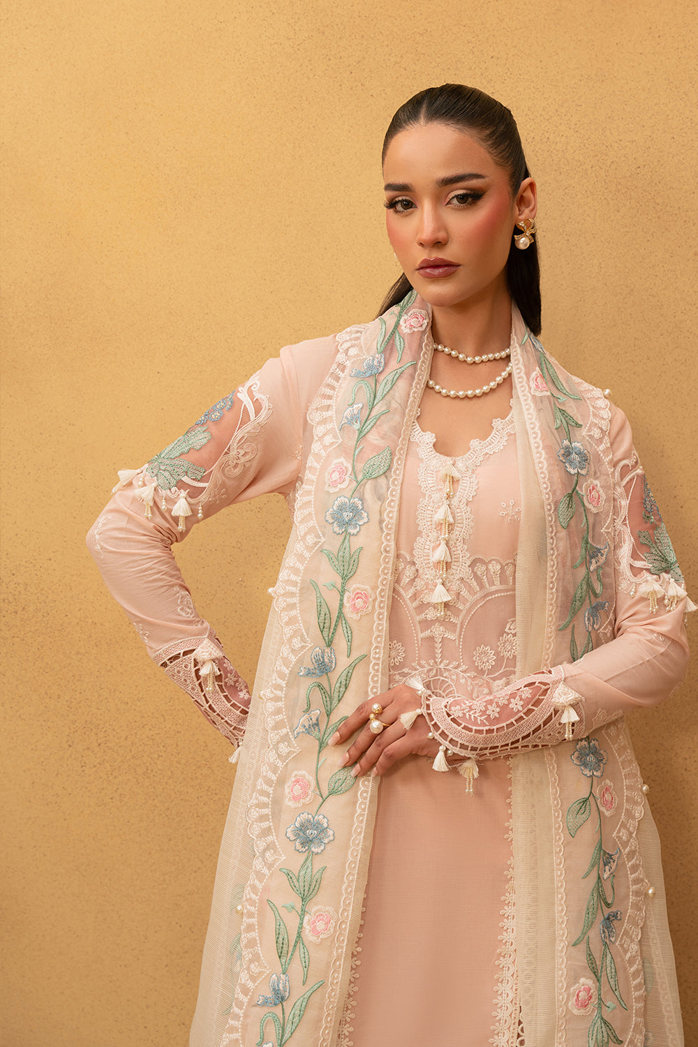 Saira Rizwan | Luxury Lawn 25 | FREYA-SRL25-09 M Lawn Pale Peach