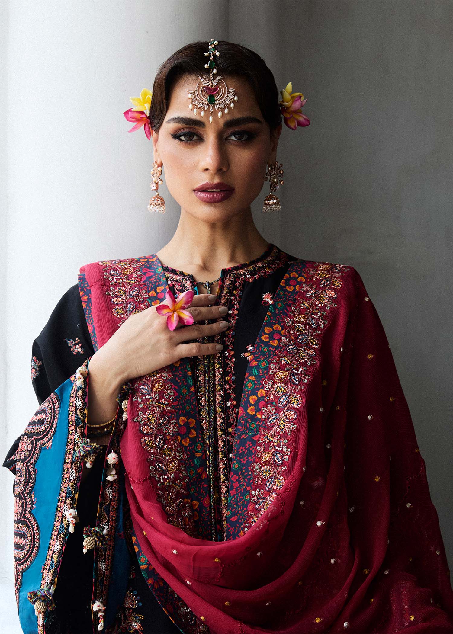 Hussain Rehar | Luxury Lawn 25 | Bliz M Black Lawn