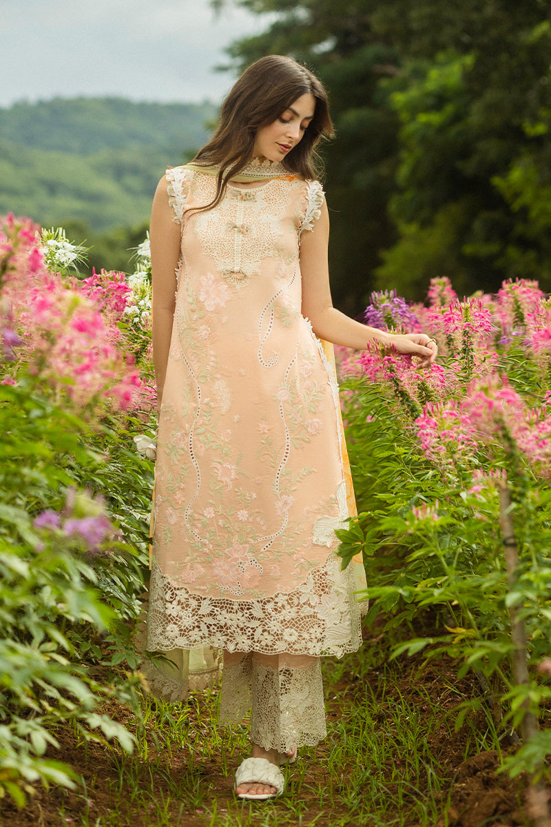 Mushq | Secret Garden Hemline 25 | Moonlit Petals XS Pale Peach Lawn