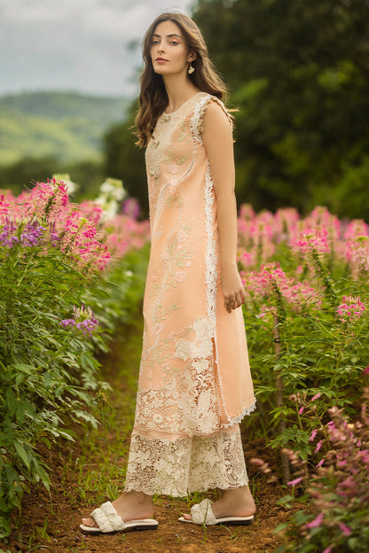 Mushq | Secret Garden Hemline 25 | Moonlit Petals S Pale Peach Lawn