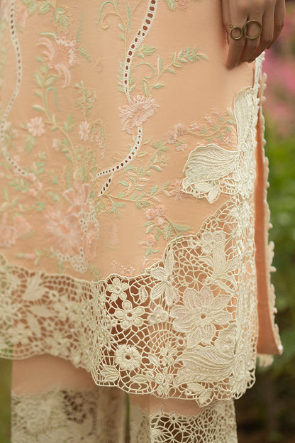 Mushq | Secret Garden Hemline 25 | Moonlit Petals XL Pale Peach Lawn