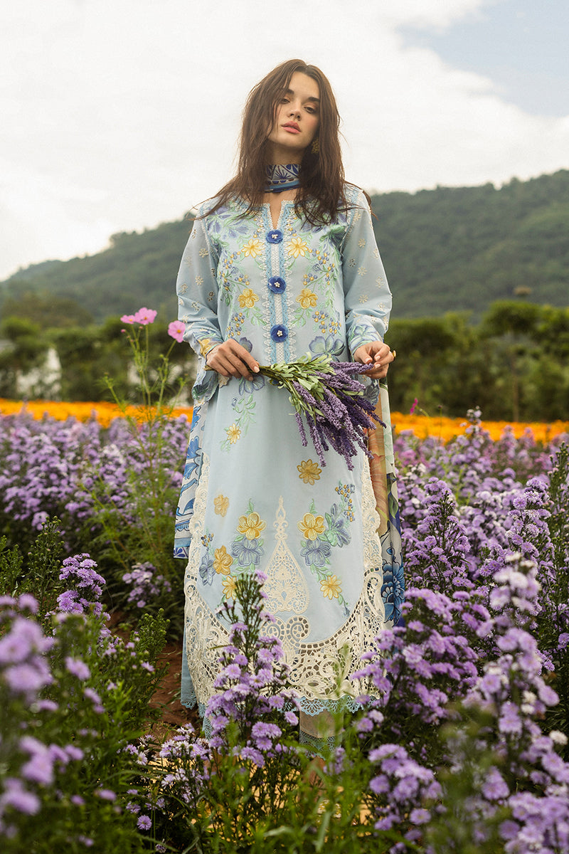 Mushq | Secret Garden Hemline 25 | Hidden Oasis XL Sky Blue Lawn
