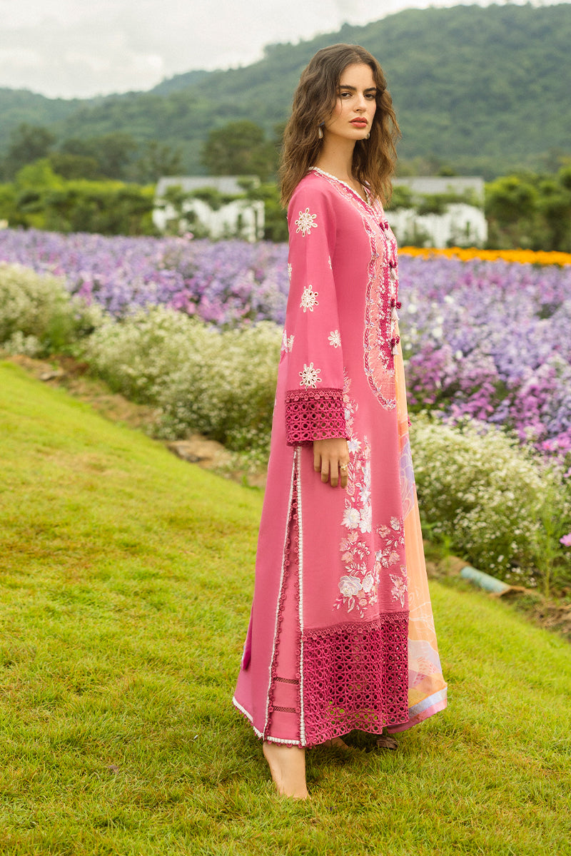 Mushq | Secret Garden Hemline 25 | Garden of Dreams S Coral Lawn