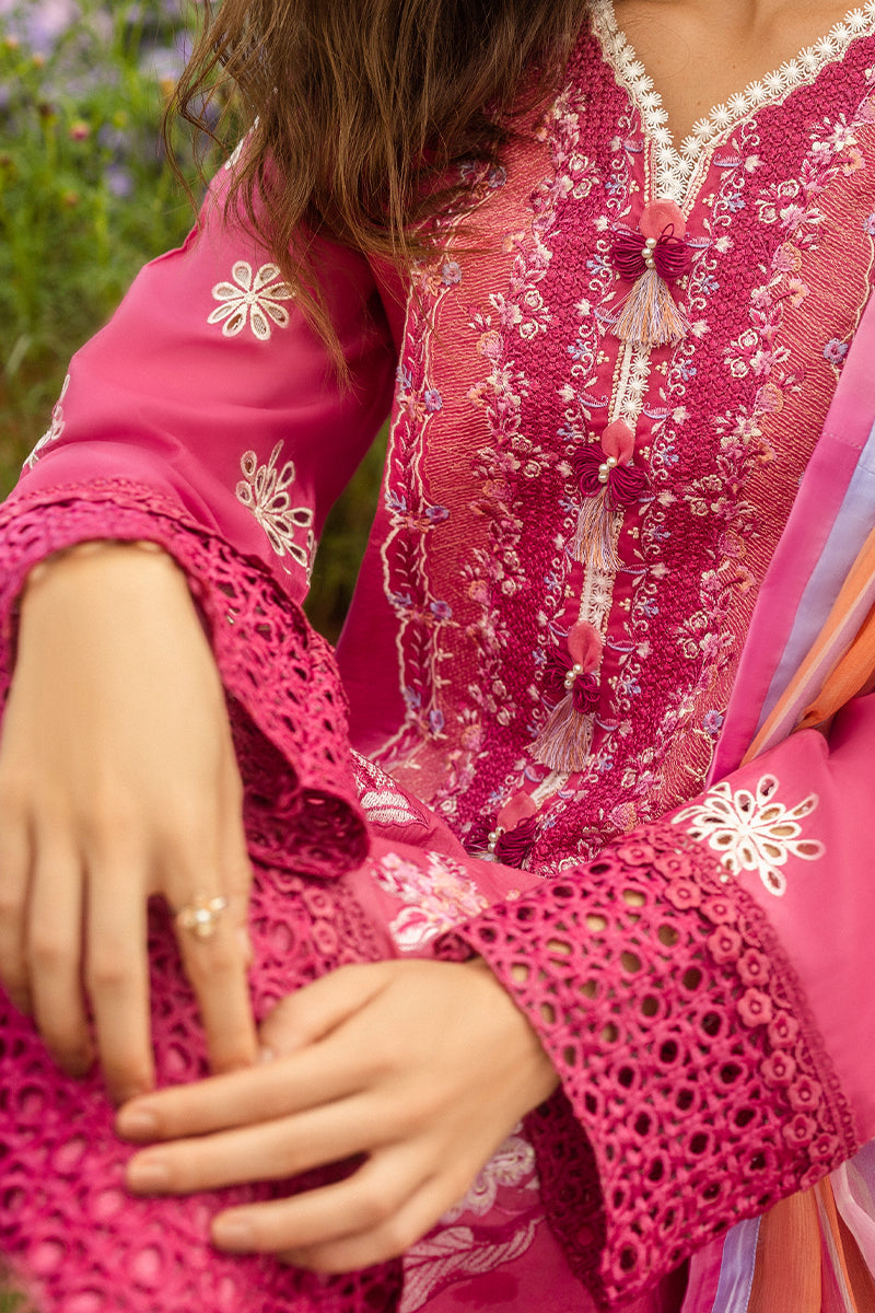 Mushq | Secret Garden Hemline 25 | Garden of Dreams Custom Size Coral Lawn