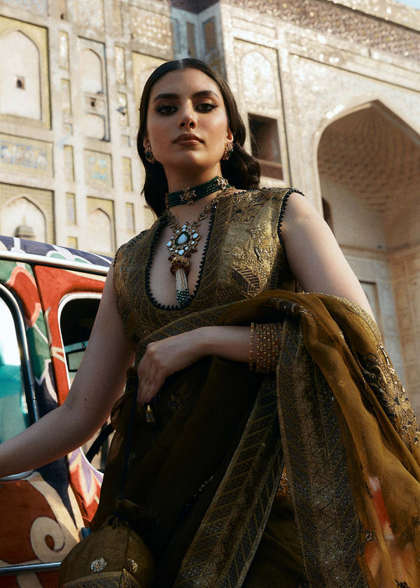 Laj | Hath Kahani Luxury Formals 24 | ALANI M Gold Velvet