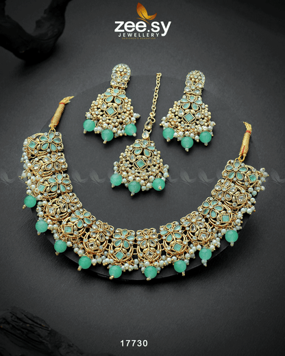 Amaryllis Necklace Mint Green