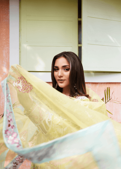 Maria Osama Khan | Rang e Noor Eid Edit | Kanwal - Pakistani Designer Dress - by Maria Osama Khan | Type: Luxury - 100% Original at Saira Sultan