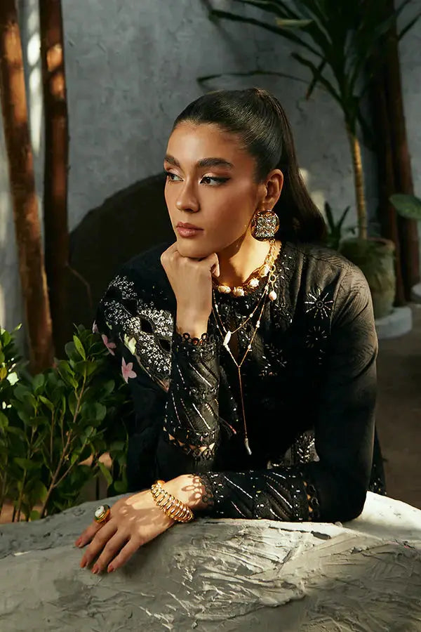 Suffuse | Casual Pret Eid 24 | Yazmin - Pakistani Designer Dress - by Suffuse | Type: Casuals - 100% Original at Saira Sultan