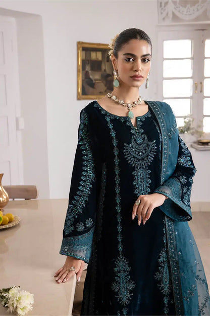 Iznik | Festive Velvet 23 | IV-21 LEHJA - Pakistani Designer Dress - by Iznik | Type: Formal - 100% Original at Saira Sultan
