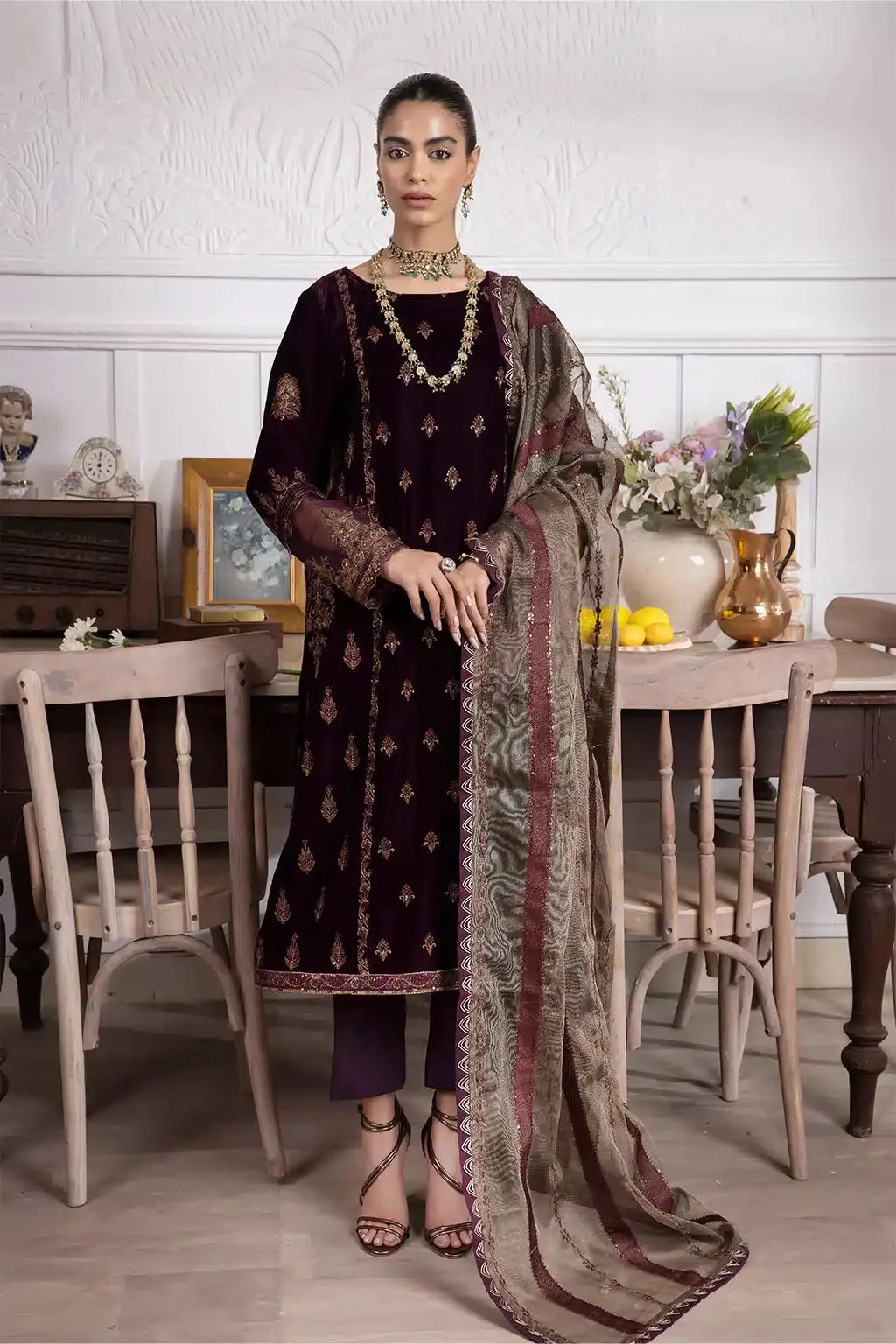 Iznik | Festive Velvet 23 | IV-23 SEHER - Pakistani Designer Dress - by Iznik | Type: Formal - 100% Original at Saira Sultan