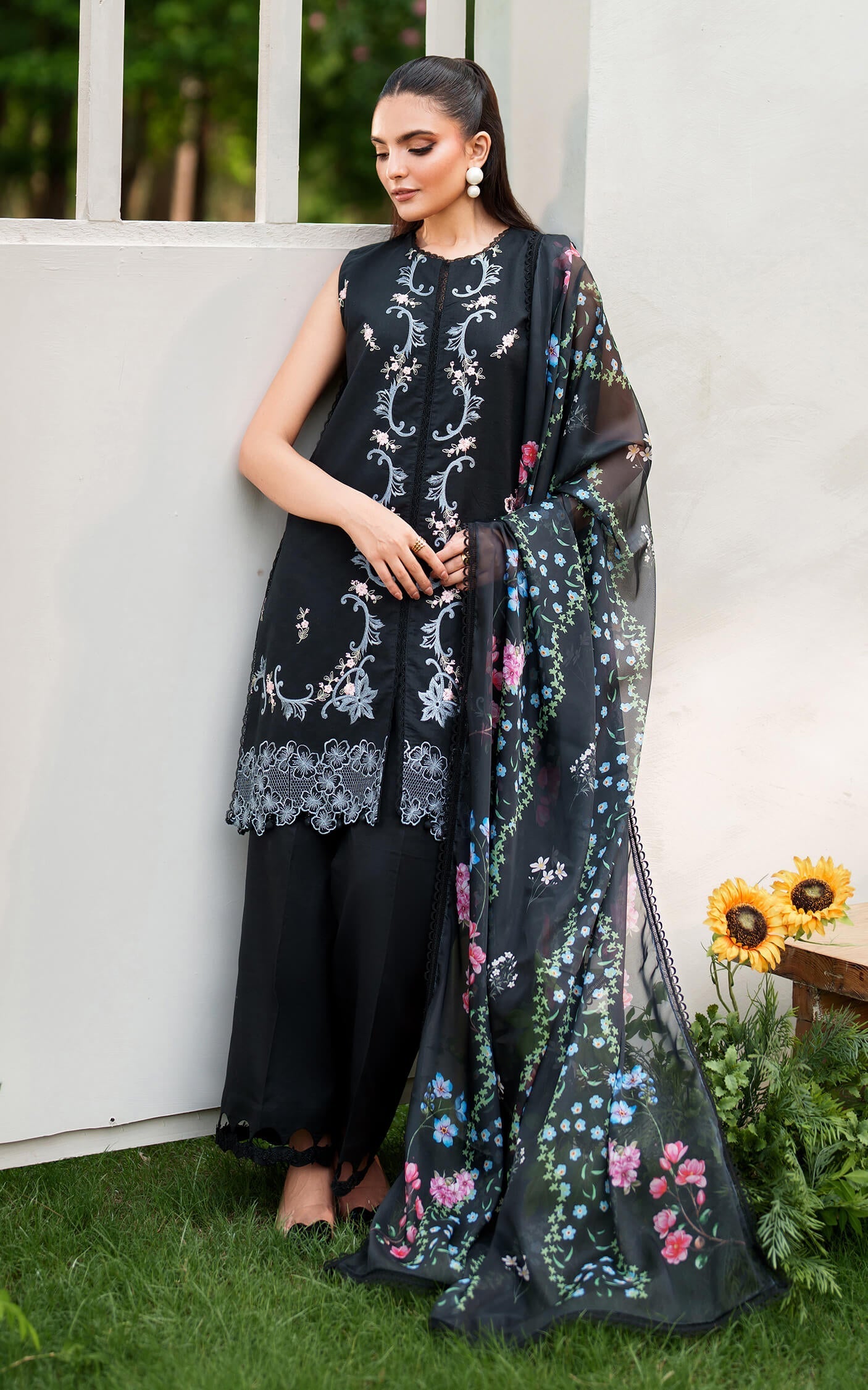 Asifa and Nabeel | Eden Cambric 25 | Ink Blossom ECU25-02 - Pakistani Designer Dress - by Asifa and Nabeel - Type : Ladies Clothes - 100% Original at Saira Sultan