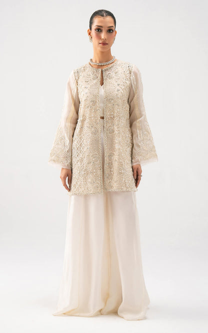 Asifa and Nabeel | Lyle Luxury Formals 25 | Ivory Elan - Pakistani Designer Dress - by Asifa and Nabeel - Type : Ladies Clothes - 100% Original at Saira Sultan