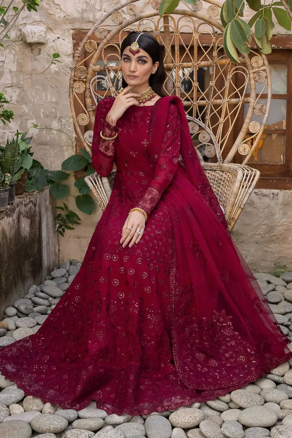 Iznik | Chinnon Chiffon | CC-29 ROSALIE - Pakistani Designer Dress - by Iznik | Type: Formal - 100% Original at Saira Sultan